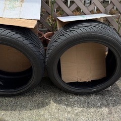 タイヤ245/40R18の画像