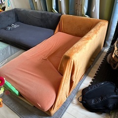 東京インテリア購入　三人掛けソファの画像