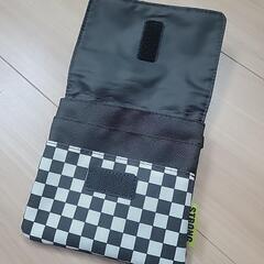 お出かけポーチの画像