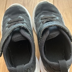 瞬足スニーカーの画像