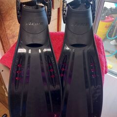 ダイビング フィン　🤿 aeris　 中古品