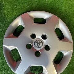 ノア 60系 ホイールカバーの画像