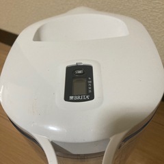 BRITA 浄水ポット　割れありの画像