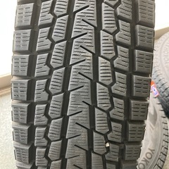 ハイエース　スタッドレスタイヤ　17年　195/80R15の画像