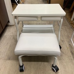 フットネイル台　チェア付き