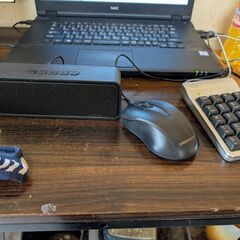 NEC ノートパソコン　中古　テンキー.マウス.ブル－トゥ－ススピーカー付きの画像