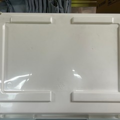 プラスチック製収納ケースの画像