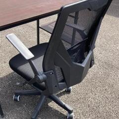 メッシュオフィスチェアの画像