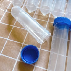 新品⭐️ 25個✨ 遠心管 試験管 プラスチック 50Ml キャップ付き 目盛り付きの画像