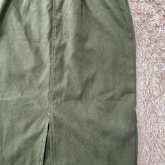 カーキロングスカートの画像