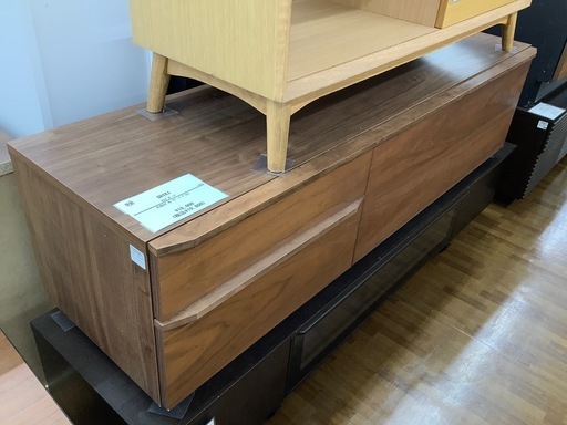 90分の無料軽トラック貸出サービス！SHIKI テレビボード