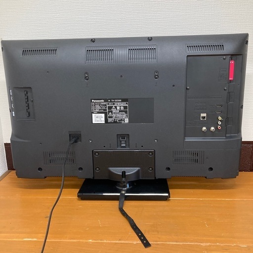 m389 Panasonic TH-32E300 32インチ ビエラ 32型
