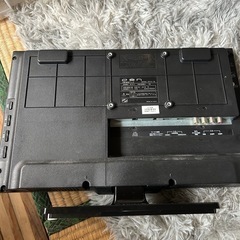 ドウシシャ製2013年 
19型液晶テレビ「MODEL: DTC19-11B」の画像