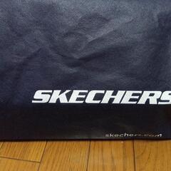 新品☆スケッチャーズ光る靴１９センチの画像