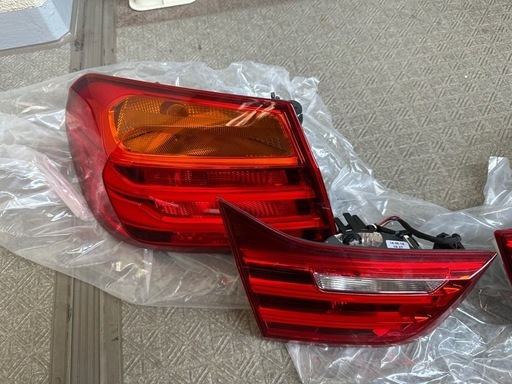BMW f82 m4 純正テールライト