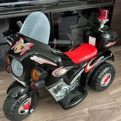 キッズ　子供　3輪　電動バイク　アメリカンポリス