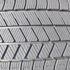 VRX3 225/60R17  スタッドレスタイヤ ４本 屋内管理 21年製  良品 屋内管理の画像