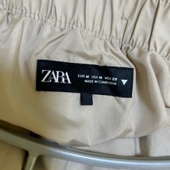 ZARA バルーンスカート　の画像