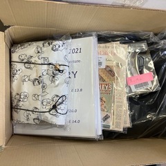 【訳あり品】ダンボール2箱分◎雑貨、アパレル、iPhoneケース...