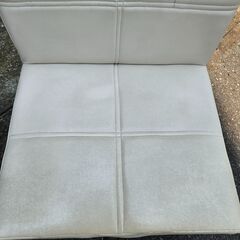 リサイクルショップどりーむ天保山店　No3144　ダイニングチェア1点220円！　ホワイト　在庫14点ございます！　現状品販売　の画像
