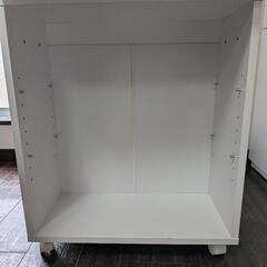 引取待ち【100円/7月13日まで】美品！山善 キャスター付きクローゼット収納ラック 幅27cm（ホワイト）キャスター付きの画像