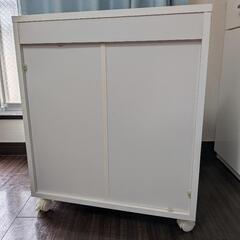 引取待ち【100円/7月13日まで】美品！山善 キャスター付きクローゼット収納ラック 幅27cm（ホワイト）キャスター付きの画像