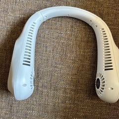 首かけ扇風機の画像