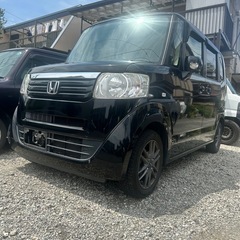 •	室内広々！ホンダ N-BOX ブラック／ナビ・アルミ付き／車検たっぷりの画像
