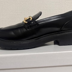 GU ジーユー　ボリュームソールビットローファー　ローファー　Sサイズ　黒の画像