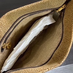 ショルダーバッグとインバッグの画像