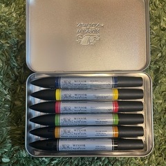 ⭐️受け渡し人決定⭐️Winsor & Newton〈6色入り〉の画像