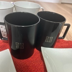 【直接取引】12点のジバンシー食器全ての画像
