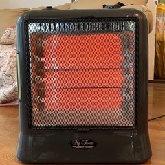 SANYO　スチーム式加湿機能付き電気ストーブ
