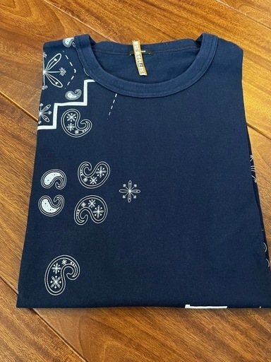 値引きデンハムdenham(bigTシャツ)ペイズリー柄XLサイズ 値引き