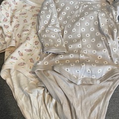 80サイズ肌着ロンパース7着の画像