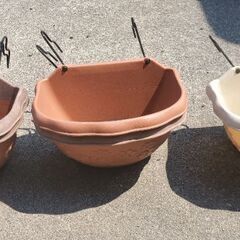 [値下げ]壁掛け用フック付きプランター5個セット＋おまけ1個♪ 1000円にお値下げしましたの画像