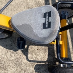HUMMER 三輪車の画像