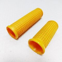 自転車用ハンドルバー アルミ ブラック 長さ：560mm クランプ径25.4mm 重量：422g DOPPELGANGERの折りたたみ自転車に装備されていたハンドルバー＋付属グリップおまけの画像