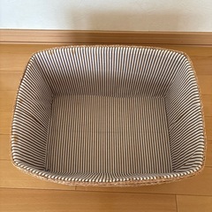 収納ボックスの画像