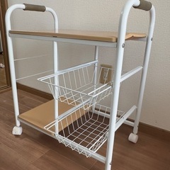 カインズキッチンワゴン、ラックの画像