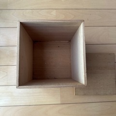 空き木箱①の画像