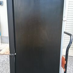  Hisense ハイセンス ノンフロン冷凍冷蔵庫 HR-G1501EM 154L 2021年製 ミラー 2ドア 冷蔵庫 の画像