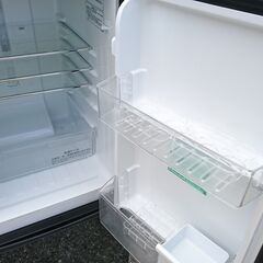  Hisense ハイセンス ノンフロン冷凍冷蔵庫 HR-G1501EM 154L 2021年製 ミラー 2ドア 冷蔵庫 の画像