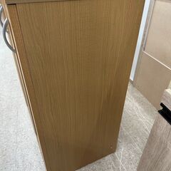 店長値引き！！★リユースのサカイ高崎店★TJ12134  食器棚 ライトブラウン H82×D39×W78 クリーニング済みの画像