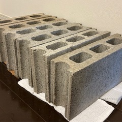 コンクリートブロック　6個セット(商談中)の画像