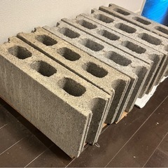 コンクリートブロック　6個セット(商談中)の画像