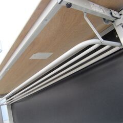 スタックテーブル　幕板あり　1800ｘ450ｘ700　薄い木目の画像