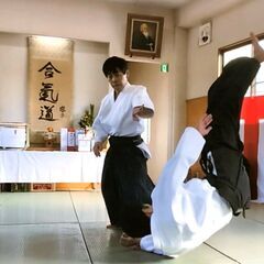 合気道で心と体を整えませんか？ 京都市武道センターで、初心者から経験者まで、誰でも楽しく学べる合気道道場。見学・無料体験、随時受付中！の画像