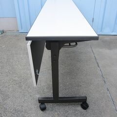 スタックテーブル　幕板あり　1800ｘ450ｘ700　ホワイト　の画像