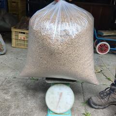 籾殻45リットルバックX2 袋¥100 高知市内の画像